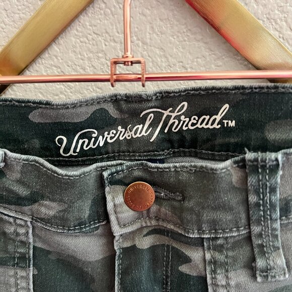 Universal Thread Camo Army Green Straight Denim Pants Jeans Snap Pockets - Picture 4 of 11